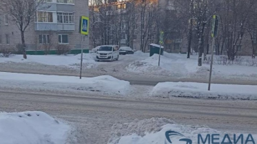 Фото: В Череповце водитель автобуса чудом спас пешехода