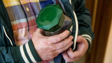 Фото: Череповчанин пытался похитить кофе из супермаркета