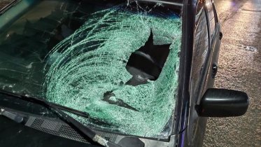 Фото: В Череповце пешеход «на зебре» попал под колеса иномарки