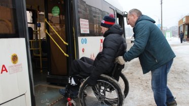 Фото: Водителям череповецких автобусов рассказали, как правильно подъезжать к остановкам