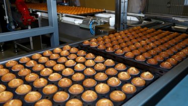 Фото: Наибольшая в России линия по производству маффинов заработала в Череповце
