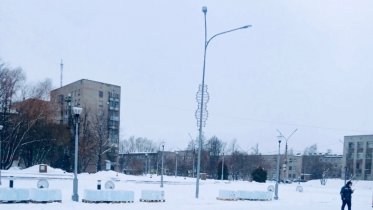 Фото: Площадь Молодежи в Череповце вся во льду