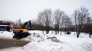 Фото: Площадкой для благоустройства сквера занялись на Архангельской