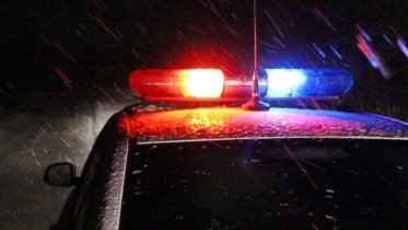 Фото: В Череповце ученик автошколы, выпивая с инструктором, отправился за очередной порцией спиртного на учебном автомобиле