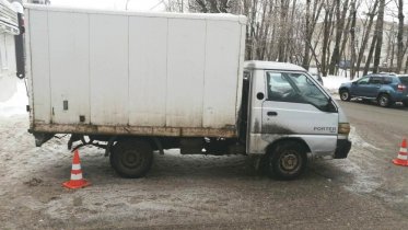 Фото: В Череповце у магазина пенсионерку сбил грузовой фургон