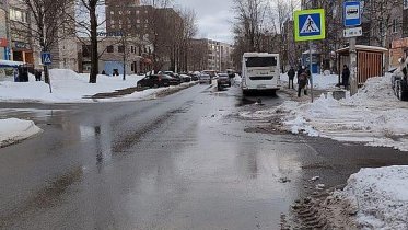 Фото: Череповецкая пенсионерка получила в автобусе черепно-мозговую травму