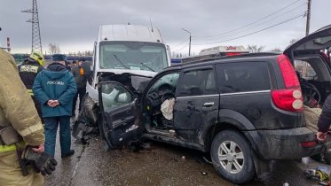 Фото: Три человека травмировались в аварии на Северном шоссе