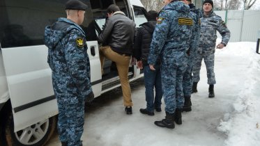 Фото: Нелегальных мигрантов выдворили из Череповца