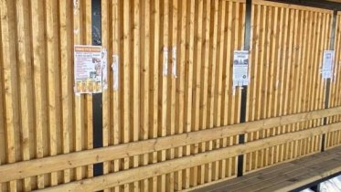 Фото: Череповчан попросили помочь в борьбе с незаконными объявлениями