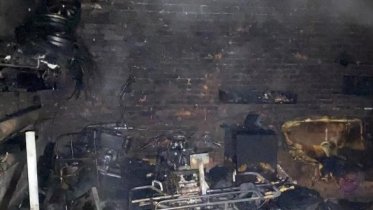 Фото: Под Череповцом сгорел гараж с техникой