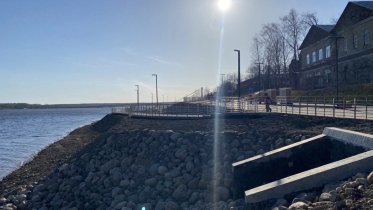 Фото: Череповчане «приложили руку» к обновленной набережной Шексны