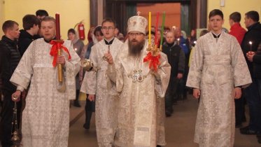 Фото: Пасхальные торжества прошли в Воскресенском соборе