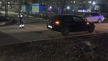 Фото: Иномарка сбила ребенка в череповецком дворе