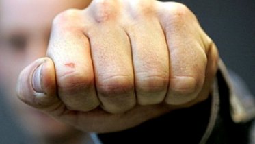 Фото: Нетрезвый череповчанин с самого утра принялся буянить в кафе