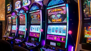 Фото: В Череповце члены ОПГ организовали азартные игры