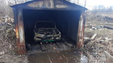 Фото: Гараж с «Запорожцем» вспыхнул в Череповце