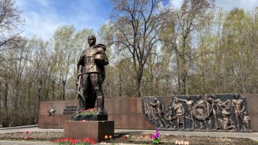 Фото: В Череповце мемориальные комплексы подготовлены ко Дню Победы