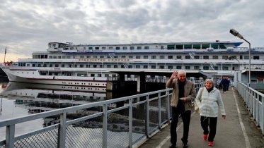 Фото: Первый туристический теплоход принял Череповец