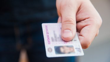 Фото: Два череповчанина с поддельными правами разъезжали по городским улицам