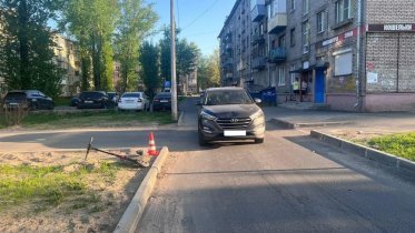 Фото: Девушка на электросамокате стала участницей ДТП