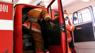 Фото: В Череповце на балконе вспыхнул крупный пожар