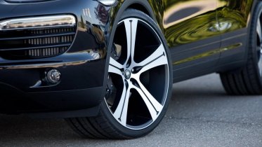 Фото: У череповчанина отобрали иномарку