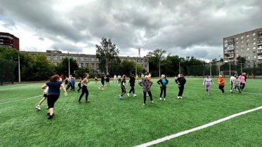 Фото: Череповчане сделали зарядку с нападающим «Северстали»