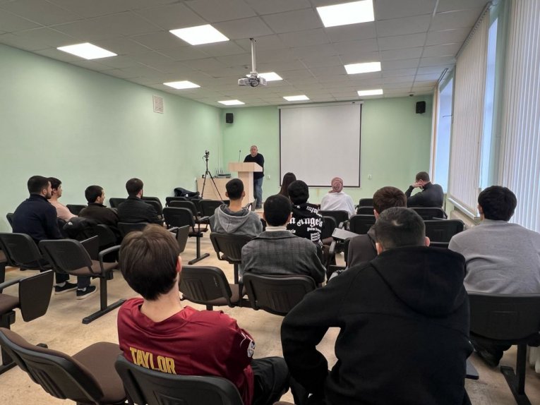 Фото: В Череповце прошла правовая встреча с иностранными студентами