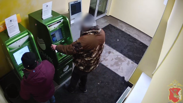 Фото: Доверил карту — лишился денег: в Череповце друг обокрал собутыльника