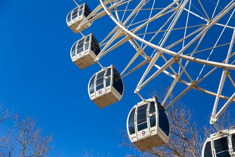 Фото: В Череповце готовят новую зону отдыха у колеса обозрения