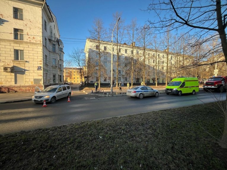 Фото: В Череповце сбили велосипедиста
