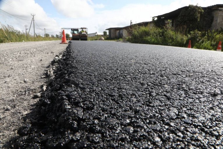 Фото: В Череповецком районе идёт капитальный ремонт подъездной дороги к городу