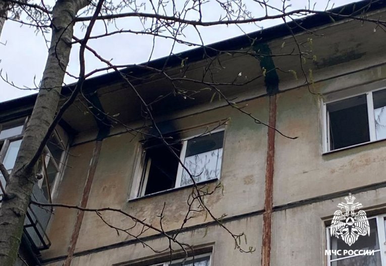 Фото: В Череповце пожарные спасли 8-летнего мальчика из задымлённой квартиры