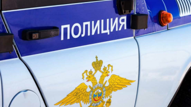 Фото: В Череповце вандалы засыпали общественный туалет камнями