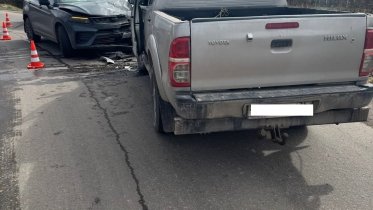 Фото: Пьяная езда и выезд на «встречку»: в Череповецком районе произошло ДТП