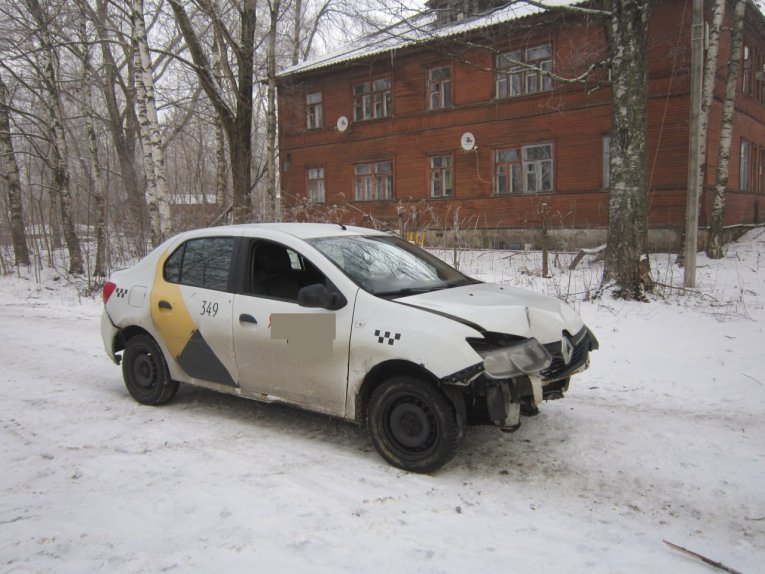 Фото: Череповчанин инсценировал угон, чтобы скрыть аварию