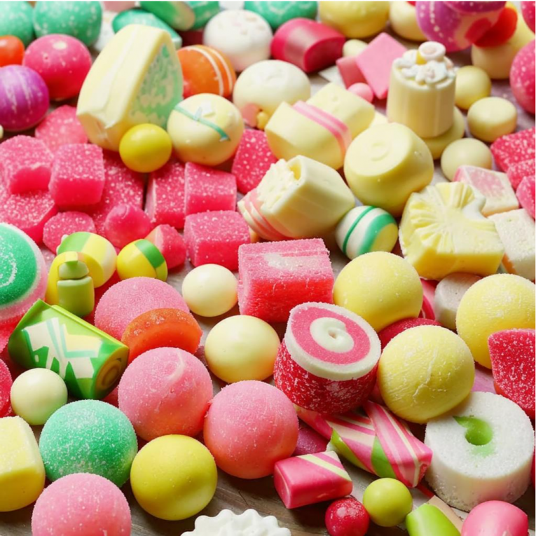 Фото: Сергей Жестянников поддержал инициативу о запрете продажи сладостей в алкомаркетах