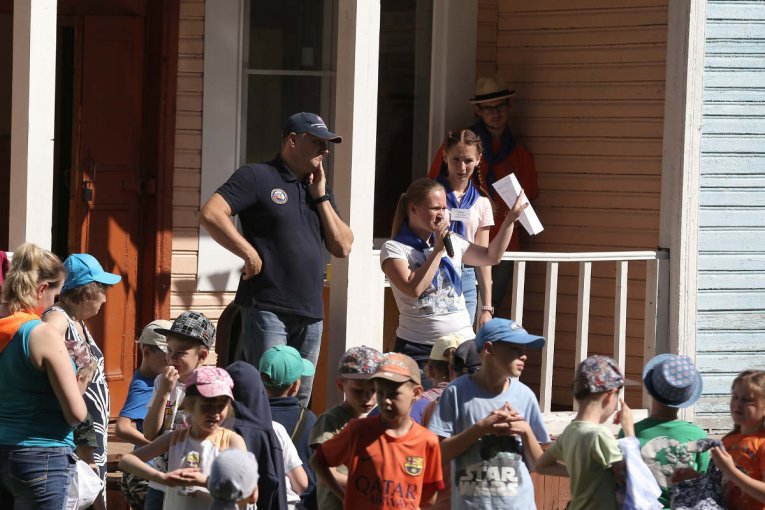 Фото: Алчевские школьники приедут на летние каникулы в Вологодскую область