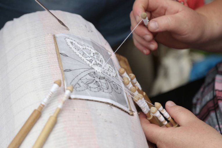 Фото: Губернатор поздравил жителей Вологодчины с Днём вологодского кружева