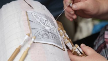 Фото: Губернатор поздравил жителей Вологодчины с Днём вологодского кружева