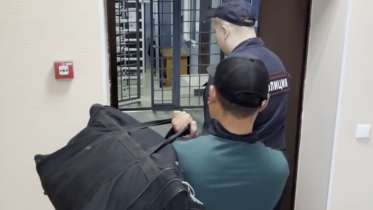 Фото: Повторное нарушение: в Череповце нелегального мигранта вновь выдворили из России