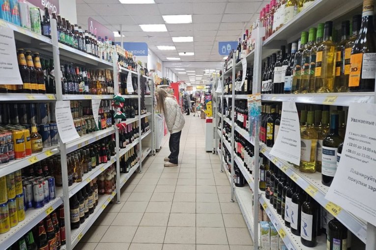 Фото: В Череповце 19 алкомаркетов стали продуктовыми магазинами