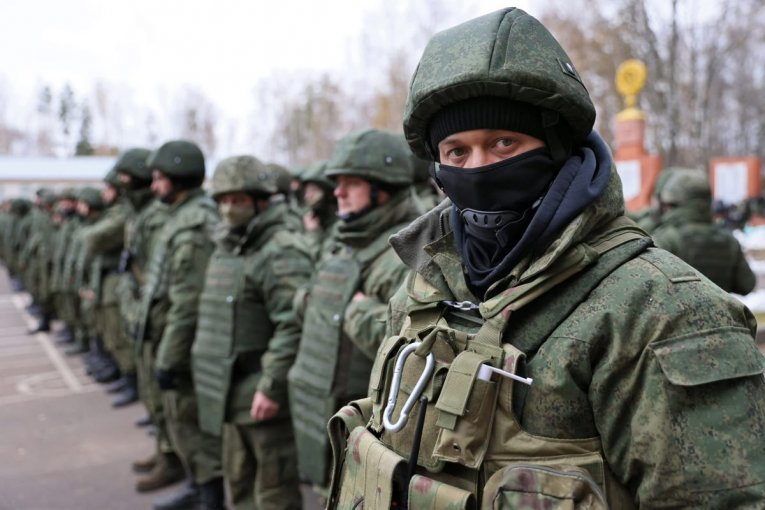 Фото: Вологодская область направит военным новую партию гуманитарной помощи