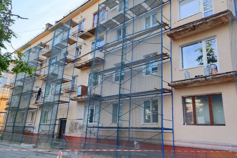 Фото: В Вологде и Череповце активно реализуется программа обновления фасадов и крыш