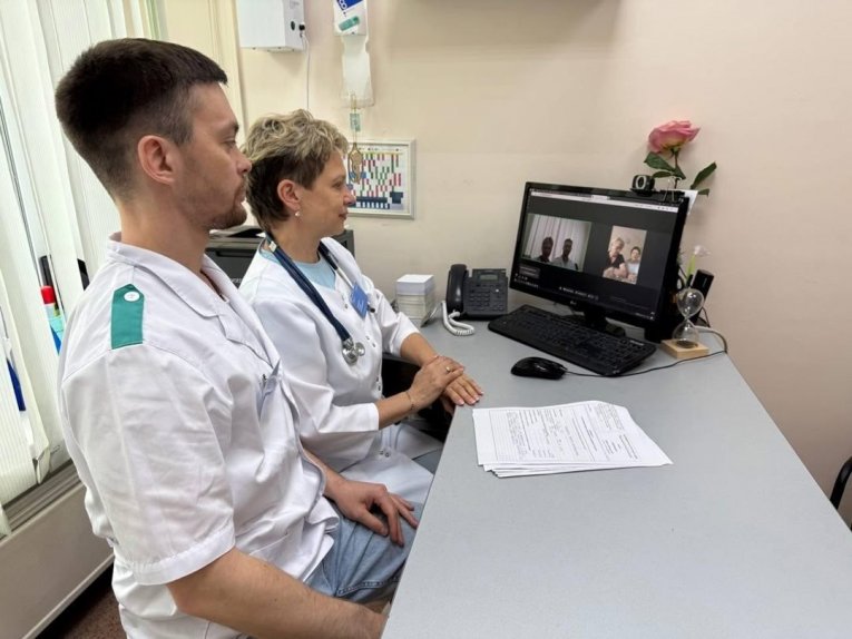 Фото: Врачи Вологодской области провели телемост с коллегами из Алчевска