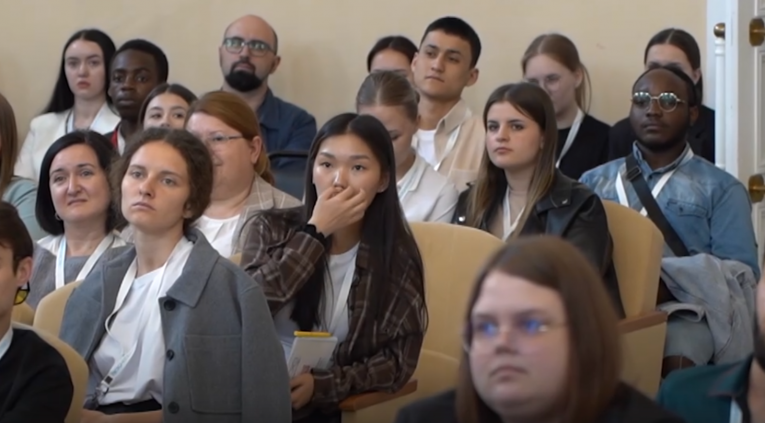 Фото: Молодежь Вологодчины требует запрета вейпов: поддержана инициатива губернатора