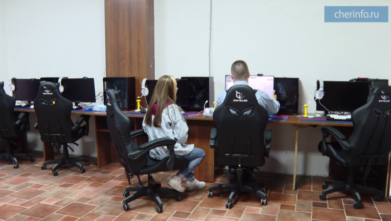 Фото: В Череповце на месте бывшего алкомаркета открывается киберспортивная секция для подростков