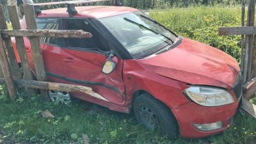 Фото: В Череповецком округе произошло ДТП с участием двух автомобилей