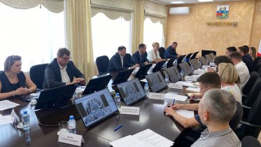 Фото: Сергей Жестянников провел рабочее совещание по вопросам развития Череповца