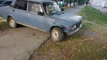 Фото: Череповчанин устроил ДТП и пытался сжечь угнанный автомобиль
